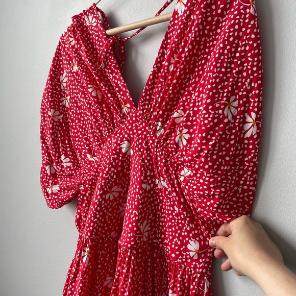 ASOS DESIGN FLOWY FLORAL LOW BACK MINI DRESS WITH RUCHED SLEEVES Size 6 - Picture 5 of 11